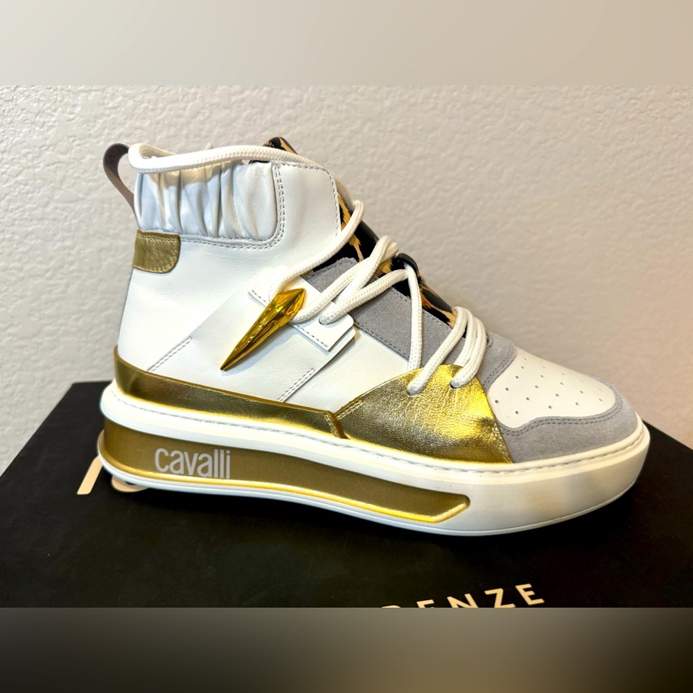 Roberto Cavalli leapord-print high-top sneakers (women’s size 8)